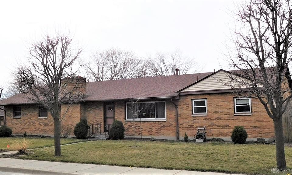 1st image of 102 Charles Pl