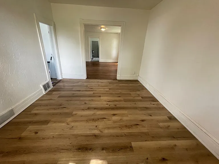 2037 Wiemann Ave — Photo 19