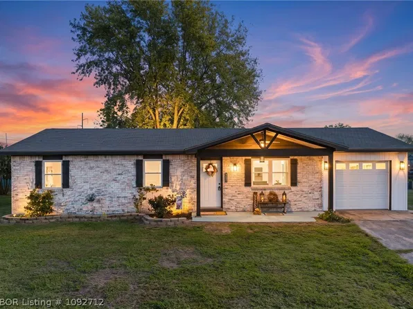 1003 Flat Rock Dr, Van Buren, AR 72956
