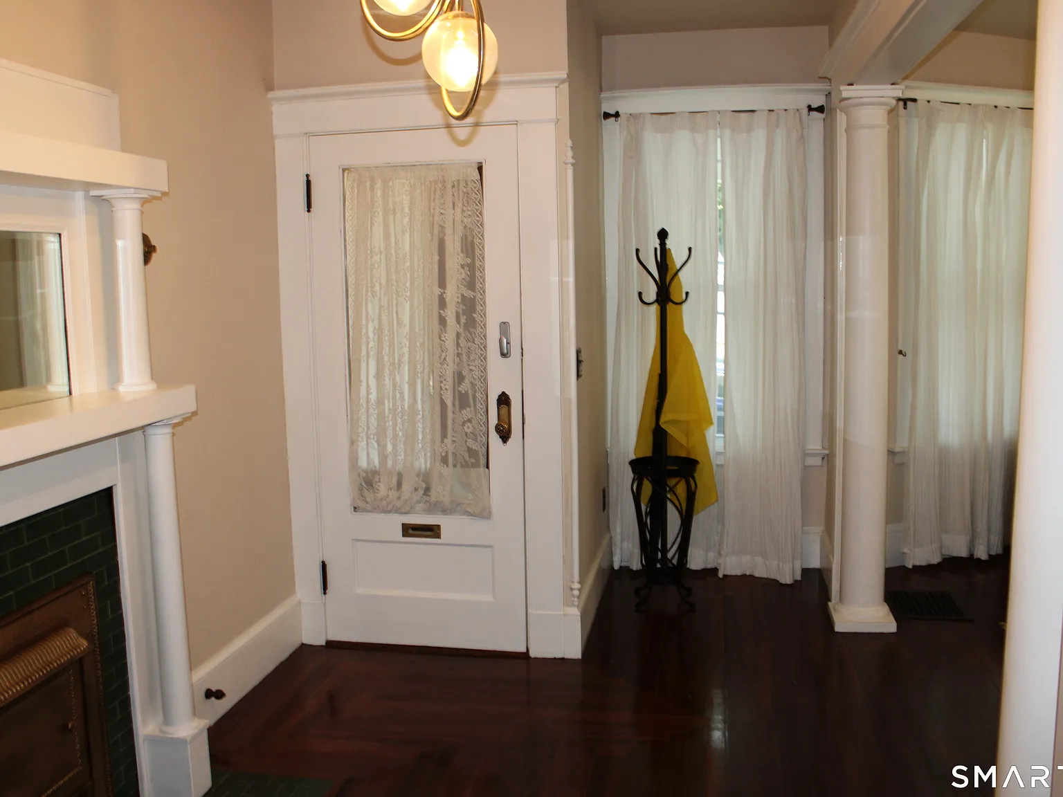 2 bed, 1.0 bath, 1250 sqft, $2,500 — Photo 2