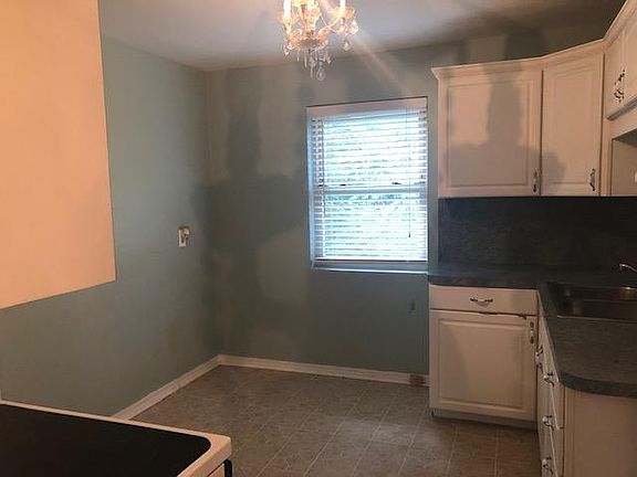 4th image of 6341 Bartholf Ave