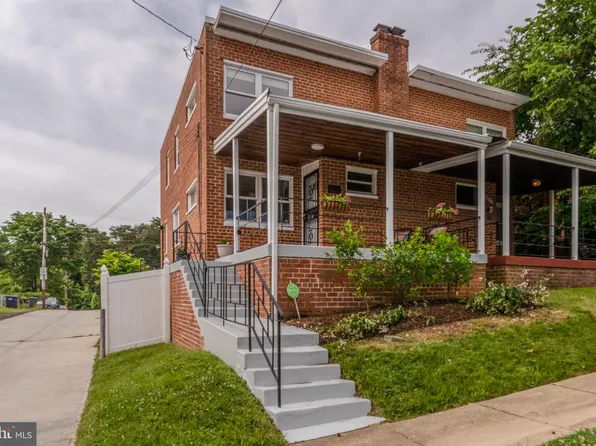 1015 Hamilton St NE, Washington, DC 20011