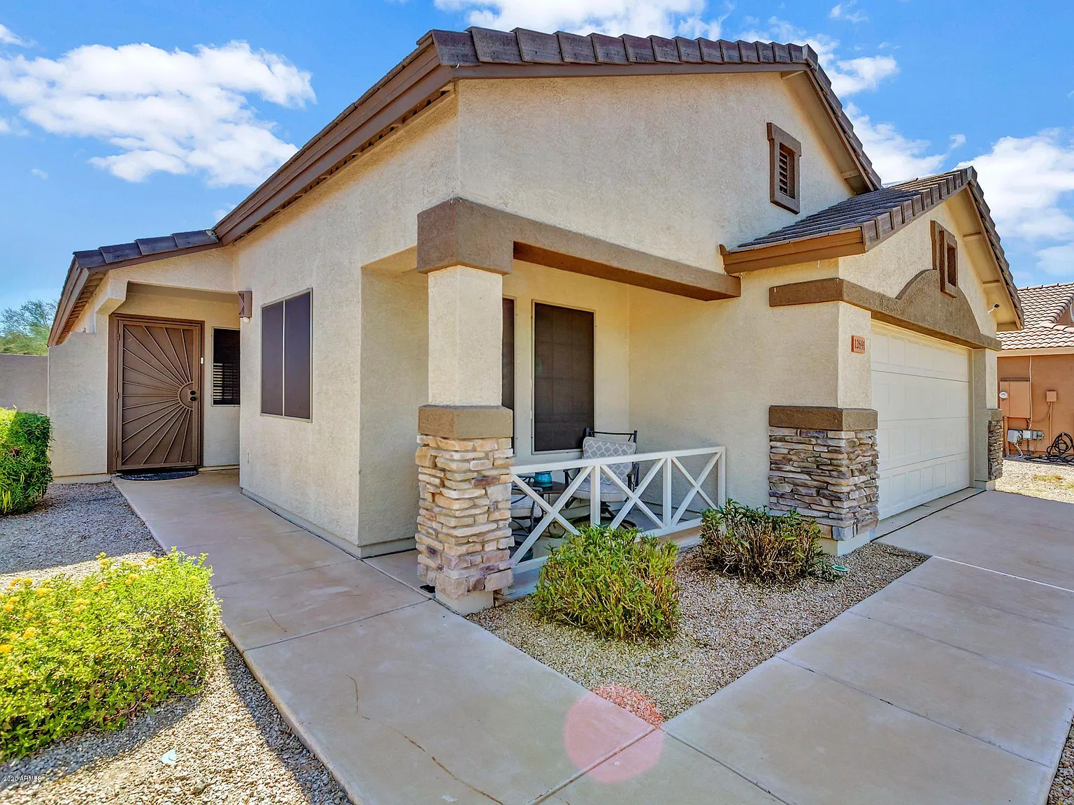 4 bed, 1786 sqft, $2,300 — Photo 2
