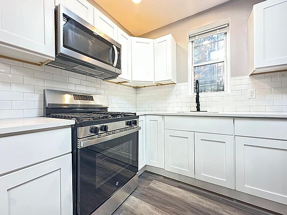 4th image of 1723 N Lindenwood St