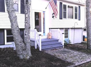 10 Albert Rd, Pocasset, MA 02559