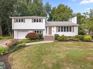 86 Gary Rd, Needham, MA 02494