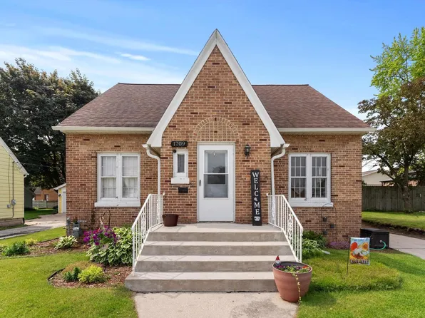 1709 Waldo BOULEVARD, Manitowoc, WI 54220