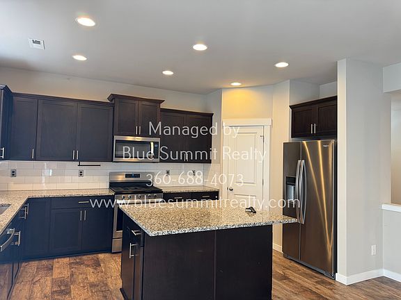 2nd image of 6815 Oleander Ave NE