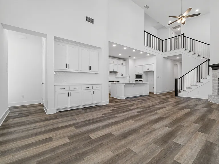 422 Firecrest Ln — Photo 10