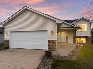 903 Isanti Pkwy NW, Isanti, MN 55040