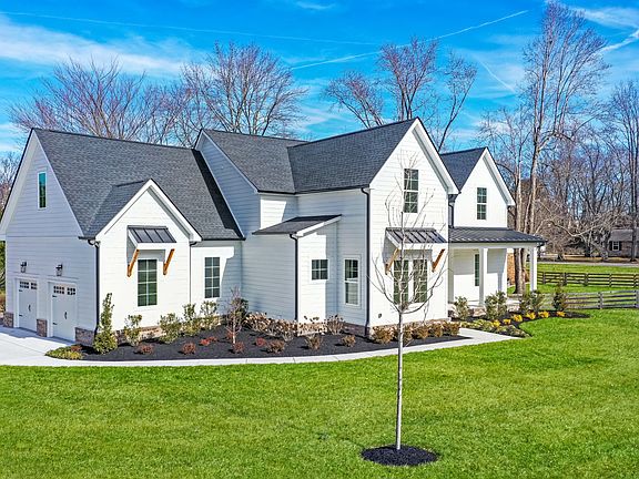 3rd image of 801 Edwards Dr