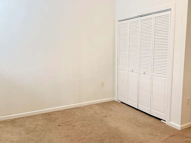 305 Whiton St #103 — Photo 8