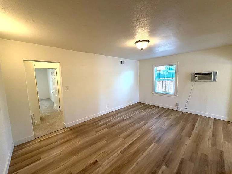 877 Eleanor Ave — Photo 12