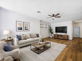 9410 Stonehouse Ln, Houston, TX 77025