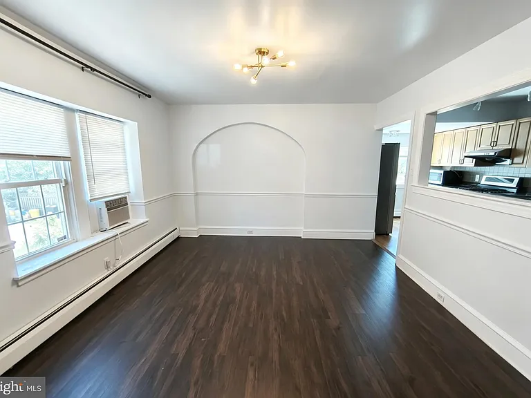 222 Rock Glen Rd — Photo 9