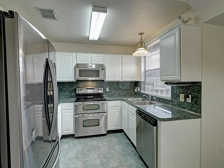 7933 Elk Dr — Photo 30