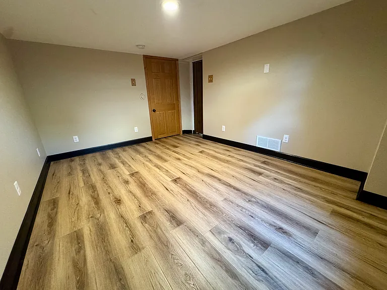 1120 Boone St — Photo 5