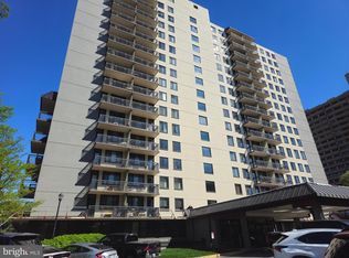 801 N Pitt St APT 803, Alexandria, VA