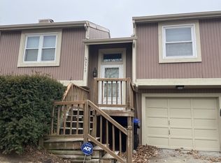 3519 SW Eveningside Dr, Topeka, KS 66614