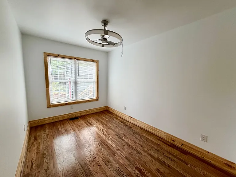2834 Keats St — Photo 16