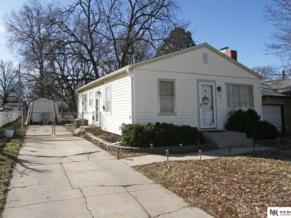 5429 Lexington Ave, Lincoln, NE 68504