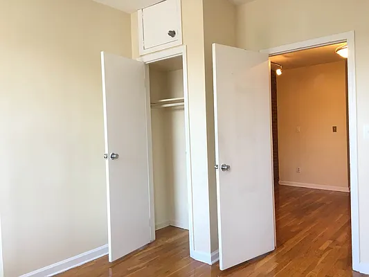 Rented by Lang Realty LLC | media 4