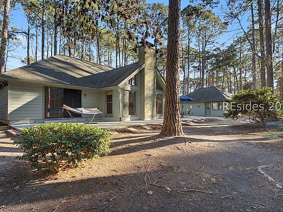 2nd image of 2 Brown Thrasher Rd