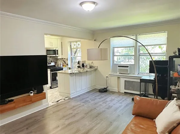 141-41 78th Road #2M, Flushing, NY 11367