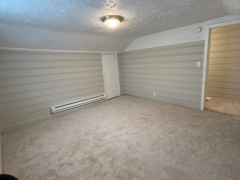 303-305 W Washington St #303 — Photo 13