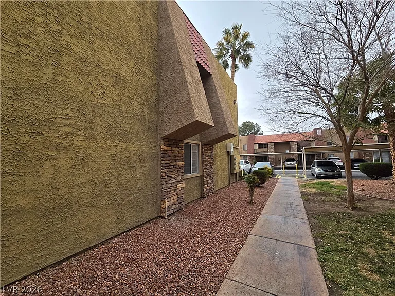 5368 River Glen Dr #345 — Photo 9