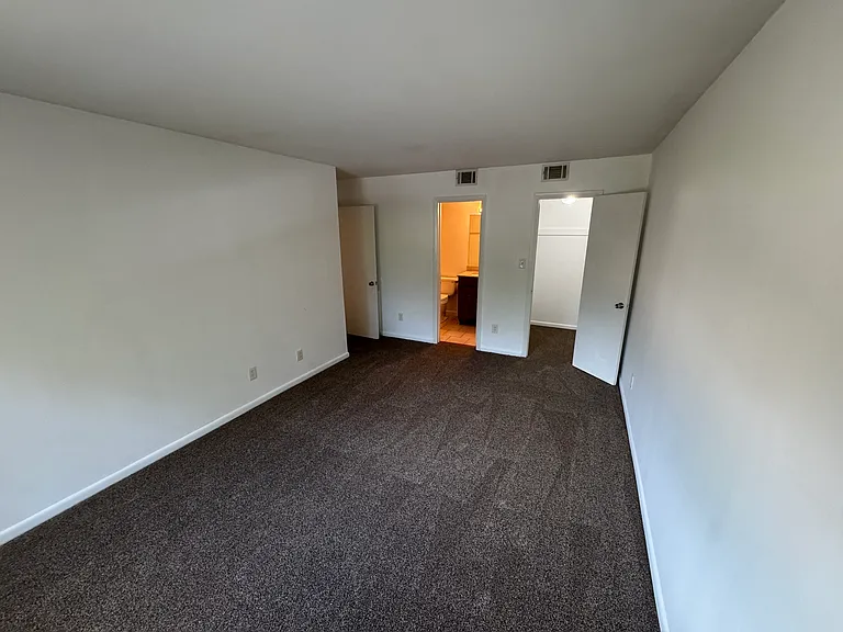 1485 Ventura Way — Photo 14