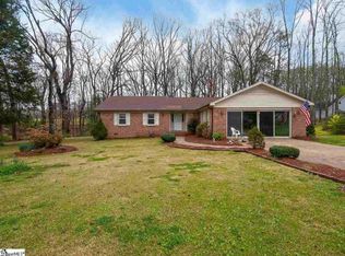 118 Bell Dr, Simpsonville, SC 29681