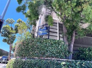 390 S Sepulveda Blvd APT 208, Los Angeles, CA 90049