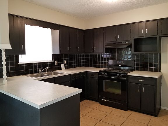5th image of 3344 S 120th Ave E