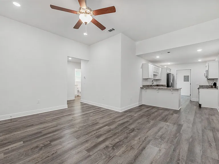 8154 Lawton St #B — Photo 10