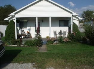 16 Hillman St, Bentleyville, PA
