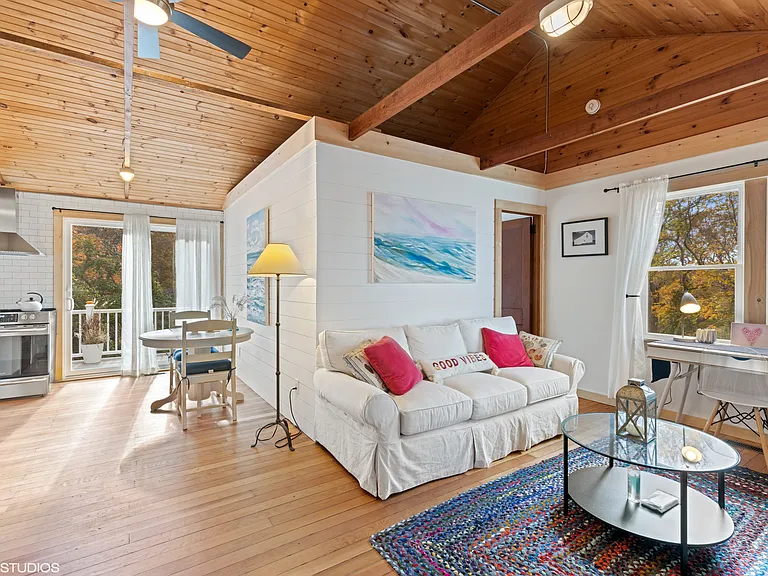 24 Cliff Way — Photo 13