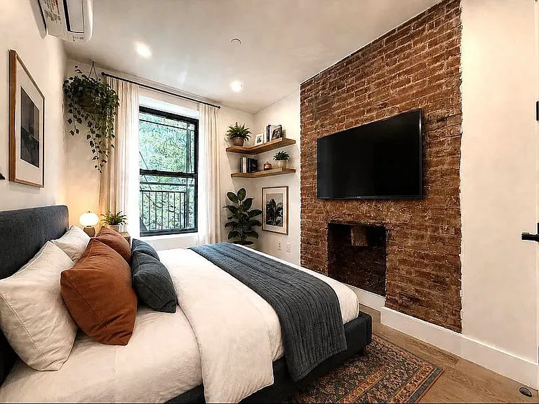 2324 Bedford Ave #1B — Photo 3