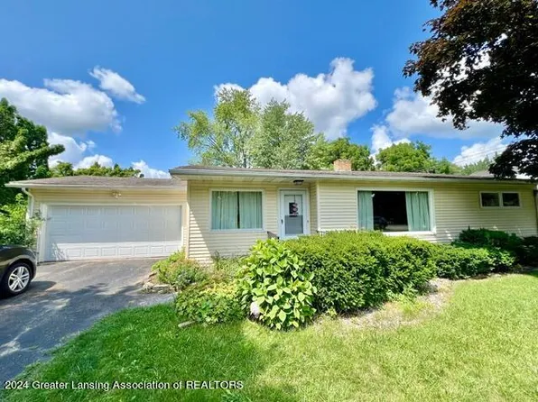 695 Charles Ave, Alma, MI 48801