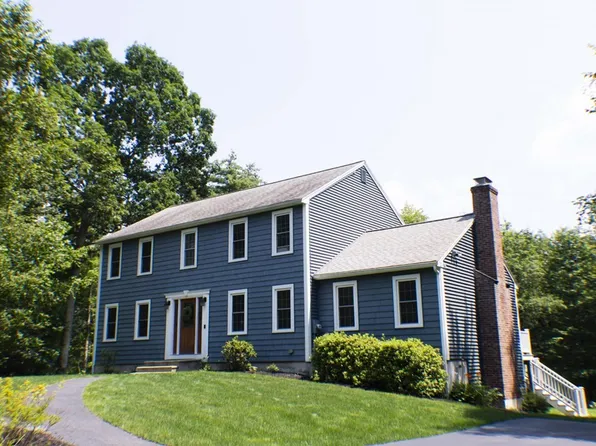 13 Pumpkin Brook Rd, Shirley, MA 01464