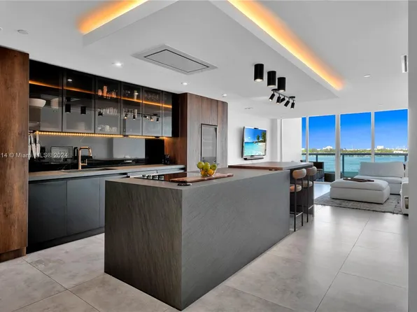 7935 East Dr APT 1002, North Bay Village, FL 33141