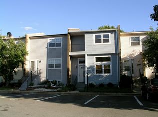 14753 Wycombe St, Centreville, VA 20120