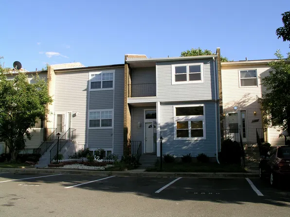 14753 Wycombe St, Centreville, VA 20120