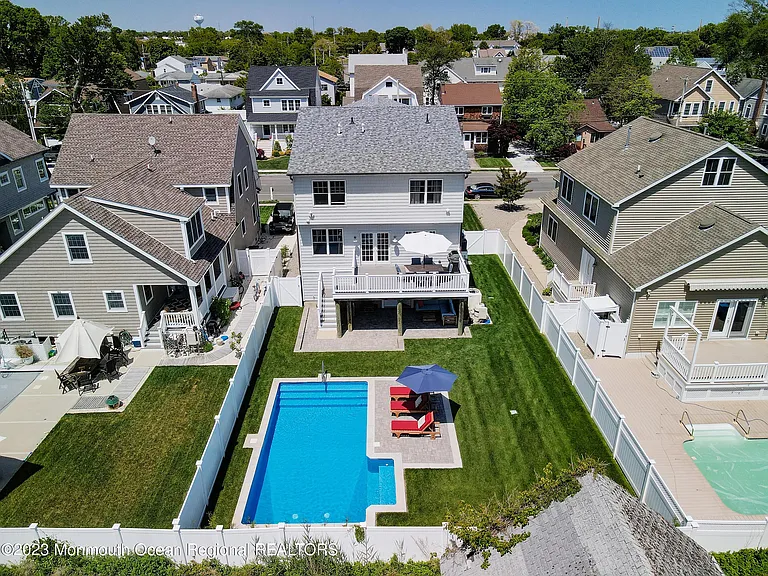 155 Osborne Ave — Photo 46