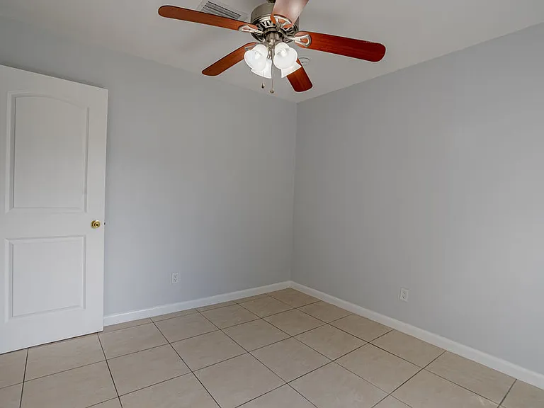 2542 Santa Barbara Blvd #1A — Photo 5