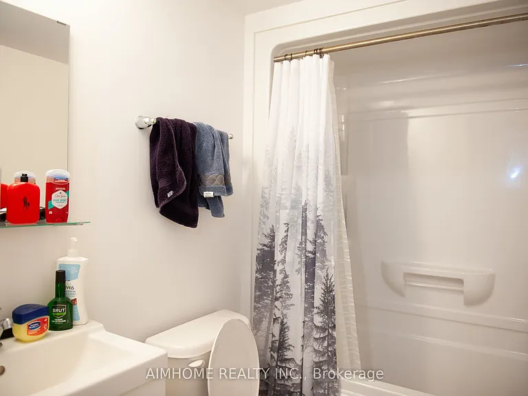 1760 Simcoe St N #75-1 — Photo 7