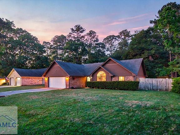 3rd image of 503 Creek View Dr