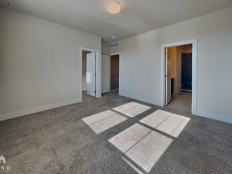 10328 Milwaukee Cir — Photo 8
