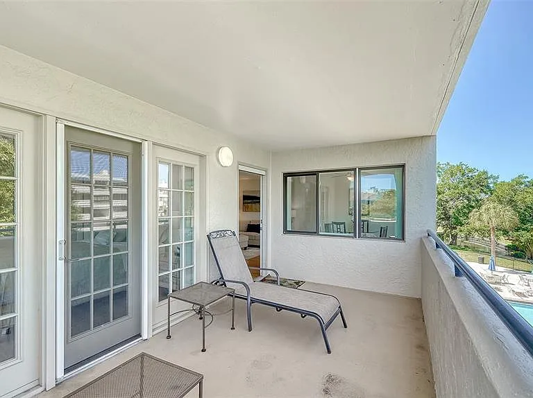 835 S Osprey Ave #201 — Photo 17