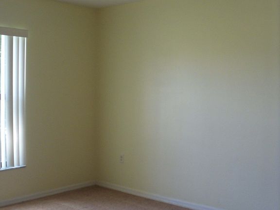 5th image of 945 Salerno Ct